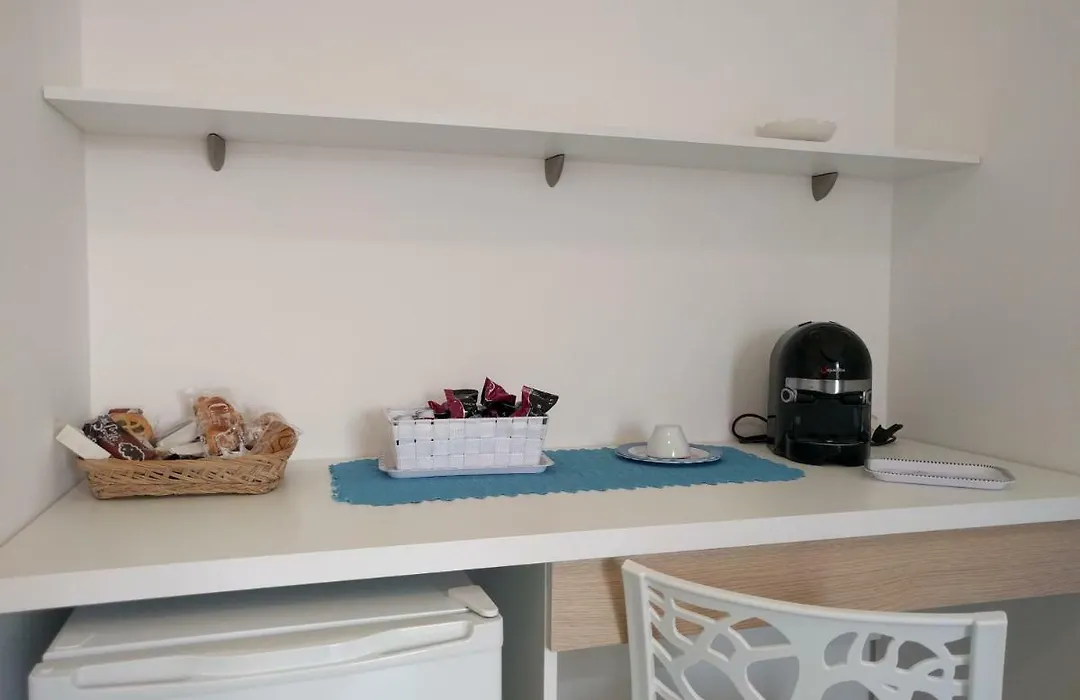 Camere Mare Manu-1